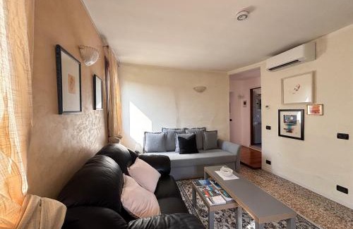 Cannaregio Apartment | Ca' Sunshine Your Home in San Marcuola Venice