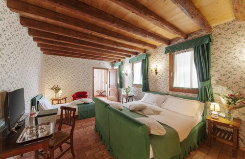 Tessera Other | Discover Ca' Tessera Venice Airport: Family-Friendly Retreat