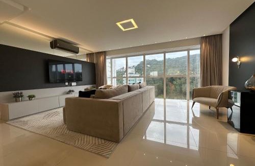 Pioneiros Apartment | Elegant 4-Suite Hotel with Oceanfront Views and Pet Friendly