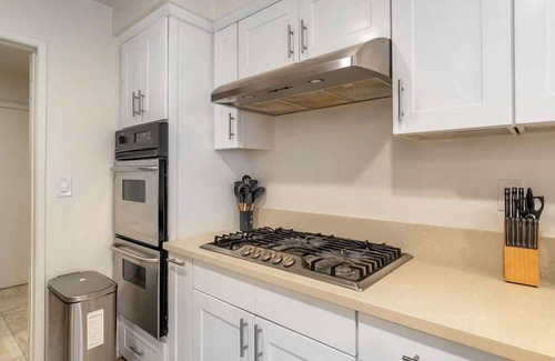 El Dorado House | CA4 House Hot Tub, Golf, Fire Pit & Games