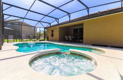 Calabria Villa | Top-Rated Pool-Spa Villa for Up to 10 Guests