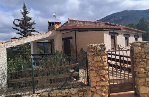 Riopar House | Family-Friendly Getaway at Cabaña 2 Ventorrillo - 9/10 Rated