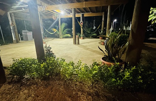Colon Cabin | Beachside Cabin: Perfect for Your Vacation Getaway!