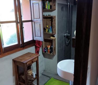 El Escorial Ski Chalet | Cozy Cabin Retreat in El Escorial: Family and Pet Friendly