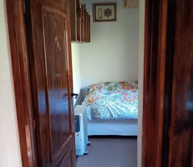 El Escorial Ski Chalet | Cozy Cabin Retreat in El Escorial: Family and Pet Friendly