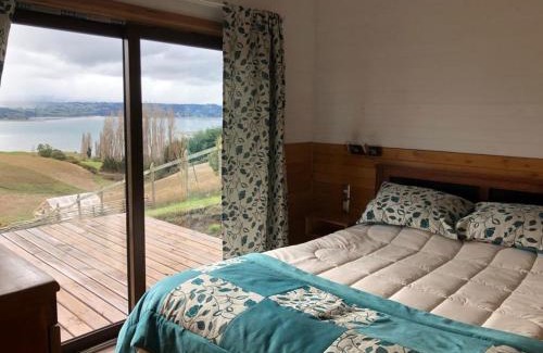 Castro House | Cozy Cabaña Alto de Quento: Breakfast Included & High Rating