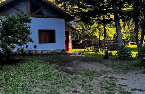 San Carlos de Bariloche Cabin | Tranquil Retreat for Couples & Friends - KM14 - Bosque