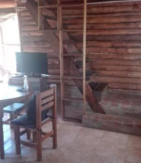 Villa General Belgrano Cabin | Inviting Cabaña Atha Iti: Pet-Friendly Retreat with Kitchen