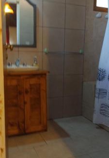 San Carlos de Bariloche Cabin | Budget-Friendly Getaway at Cabaña Bariloche