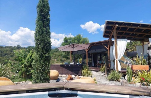 Sopetran Cabin | Relaxing Cabaña Busping: Ideal for Families and Pets