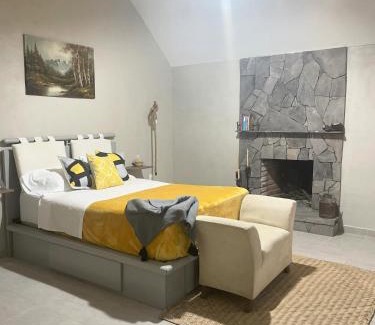 Huasca De Ocampo Ski Chalet | Experience Cabaña Círculo Mágico: Pet-Friendly Retreat