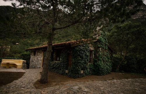 Santa Catarina Cabin | Cozy Cabin with Mountain Views and Private Terrace