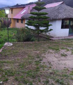 Duitama Ski Chalet | Pet-Friendly Retreat at Cabaña Campestre La Esperanza