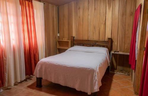 Venecia House | Pet-Friendly Retreat at Cabaña Campo Verde, Rated 10/10