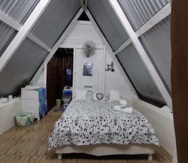 Cariari Apartment | Cozy Cabaña Chalet: Pet-Friendly Retreat Near Nature