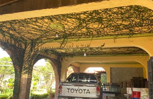 Tiquipaya House | Pet-Friendly Escape at Cabaña Chura - Guest Rated 10/10