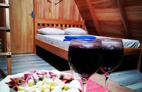 Ciudad Del Este Cabin | Cozy Cabaña del Lago: Pet-Friendly Stay with Pool