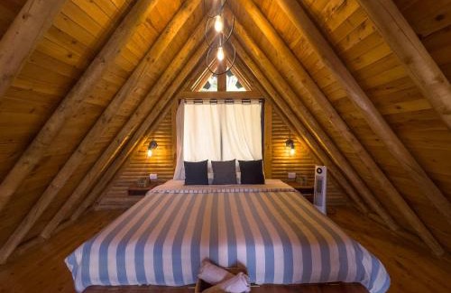 Medellin House | Inviting Cabaña with Hot Tub in Santa Elena - Guest Rated 9/10