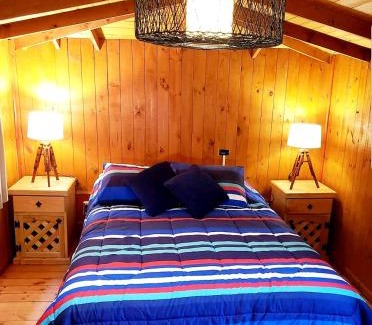 Isla Negra House | Cozy Cabaña Isla Negra: Pet-Friendly with Hot Tub Access