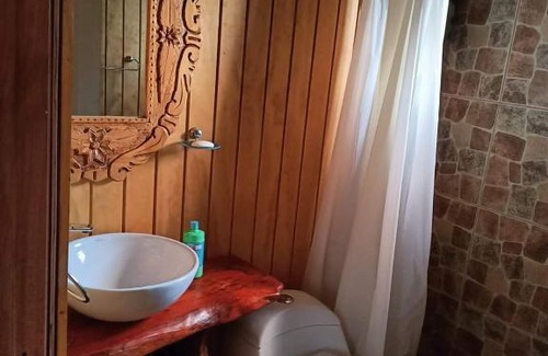 Lenca Apartment | Inviting Cabaña con Tinaja La Poza - Pet & Child Friendly