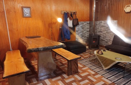 Curacautin House | Pet-Friendly Cabaña Curacautín Mestiza with Family Amenities