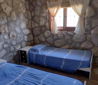 Villa Icho Cruz Ski Chalet | Relax at Cabaña de Piedra Los Crespines with Pool Access