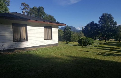 Pucon House | Family-Friendly Cabaña de Campo Near Caburgua Lake