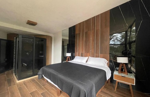 Mazamitla House | Pet-Friendly Haven: Cabaña de la Cascada - Guest Rated 10/10
