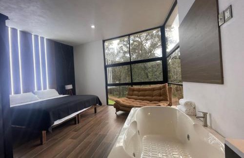 Mazamitla House | Pet-Friendly Haven: Cabaña de la Cascada - Guest Rated 10/10