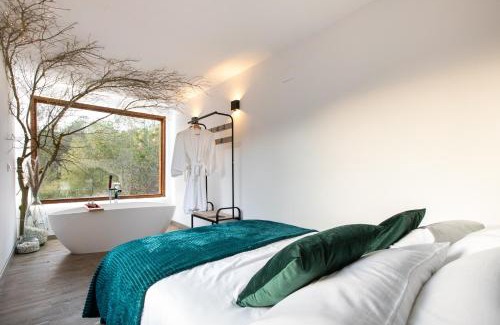 Canyelles Cabin | Serene Cabaña del Bosque with Hot Tub - Rated 8.4/10