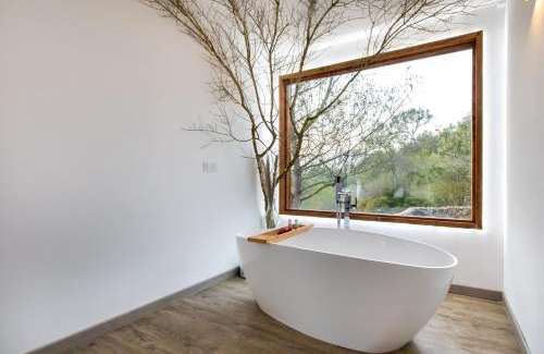 Canyelles Cabin | Serene Cabaña del Bosque with Hot Tub - Rated 8.4/10
