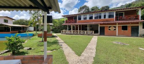 Cocorna Ski Chalet | Ideally Located Cabaña del Lago: Guest Rated 10/10