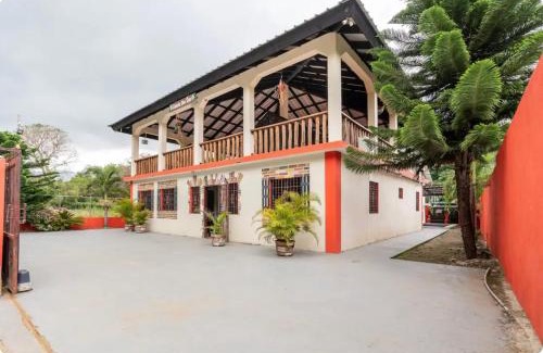 Pinar Quemado House | Discover Cabaña Don Tobo: Oceanfront Paradise in Jarabacoa