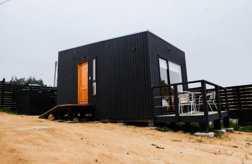 Pichilemu House | Cozy Cabaña for Two in Punta de Lobos – Pet Friendly Stay