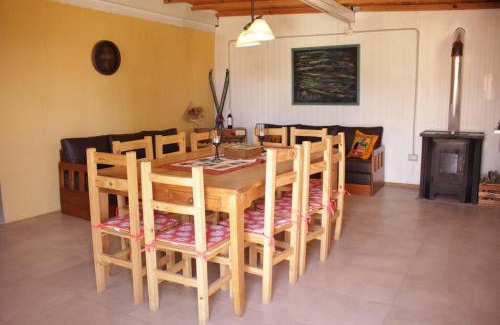 Salto Ski Chalet | Cozy Cabaña El Bosquecito with Scenic Dike Views
