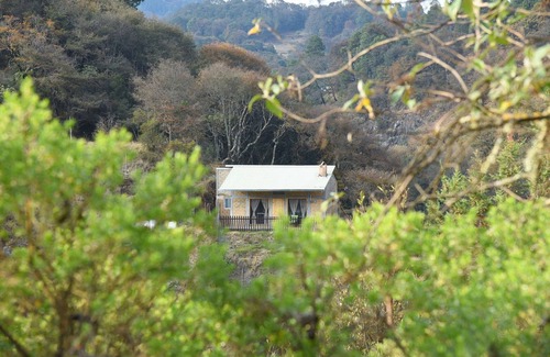 Mineral del Monte Cabin | Family-Friendly Cabaña El Encino with Spa & Breakfast