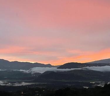 La Suiza Apartment | Cabaña El Mirador de las Montañas