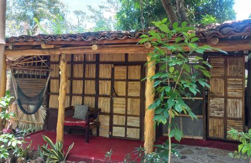 Balgue Apartment | Relax at Cabaña el Ojoche: Pet-Friendly Retreat with Spa
