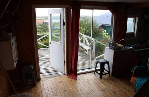 Chonchi Cabin | Cozy Cabaña EN Cucao: Family-Friendly with Pet Perks