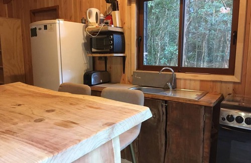 Pucon Cottage | Cozy Cabaña en el Bosque: Family-Friendly Retreat
