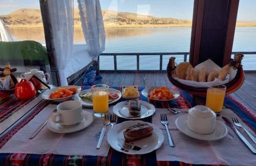 Puno Cabin | Experience Lake Titicaca at Cabaña En El Lago - 10/10 Rating