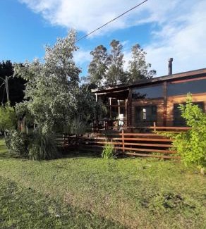 Partido de General Pueyrredon House | Inviting Cabaña en la Colina with Pool & Pet-Friendly Stay