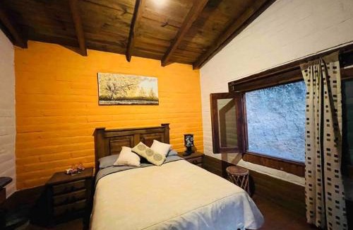 Malinalco House | Cozy Cabaña in Malinalco with Restaurant & Family Fun