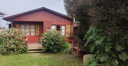 Pichilemu House | Cozy Cabaña in Playa Hermosa - Perfect for Families