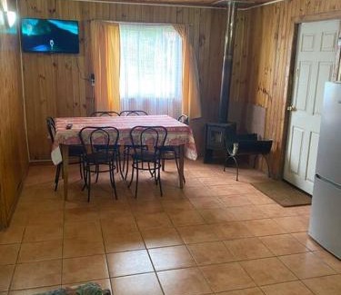 Frutillar House | Family-Friendly Cabaña en Playa Maqui, Rated 9/10 by Guests