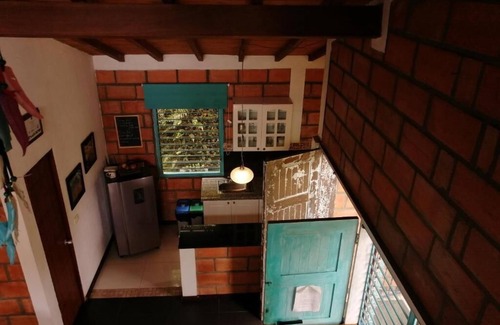 Los Nomos Cabin | Explore Cabaña en Santa Elena: Your Work Retreat Awaits