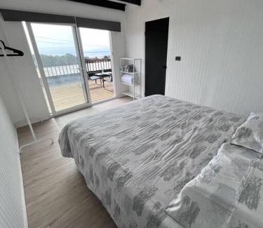La Laguna Apartment | Pet-Friendly Cabaña Espectacular Maitencillo Awaits You