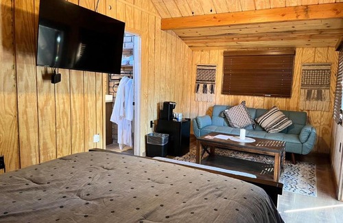 Santa Veronica Resort | Pet-Friendly Cabaña at St George Ranch Resort with Hot Tub