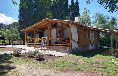 Los Cocos Ski Chalet | Budget-Friendly Cabaña Gaia - Rated 10/10 & Family-Friendly