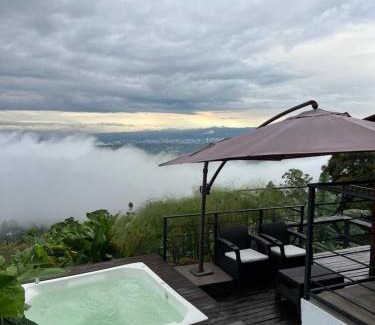 Calarca Other | Pet-Friendly Cabaña Glamping House with Hot Tub & Breakfast